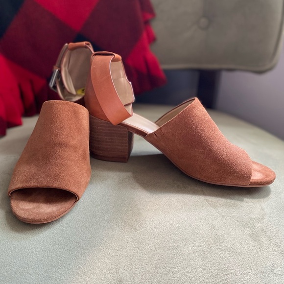 Marc Fisher Size 9 Cognac Suede Heeled Sandals - Picture 6 of 16